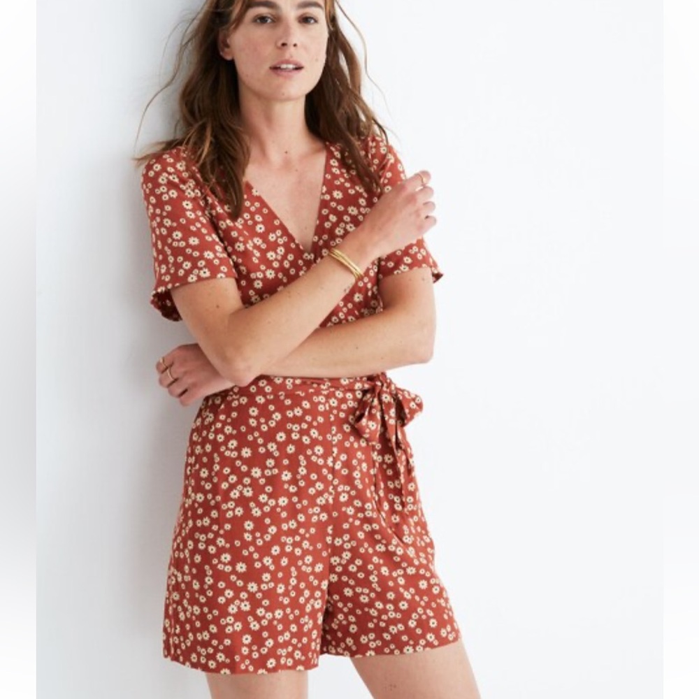 Madewell Wrap-Front Romper in Daisy Field size 0